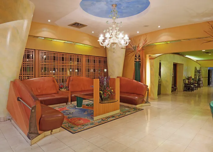 Holiday Inn Niagara Falls-By The Falls By Ihg